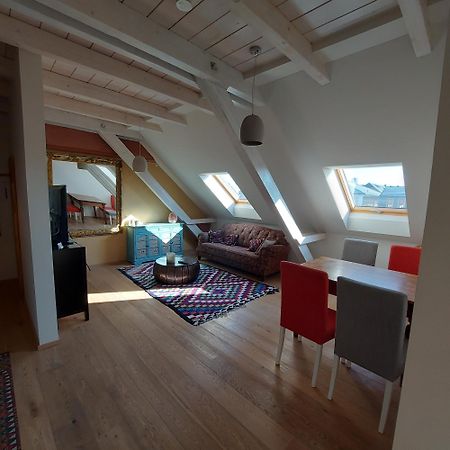 Boardinghouse Neumarkt Alte Schule Ноймаркт-ін-дер-Оберпфальц Екстер'єр фото